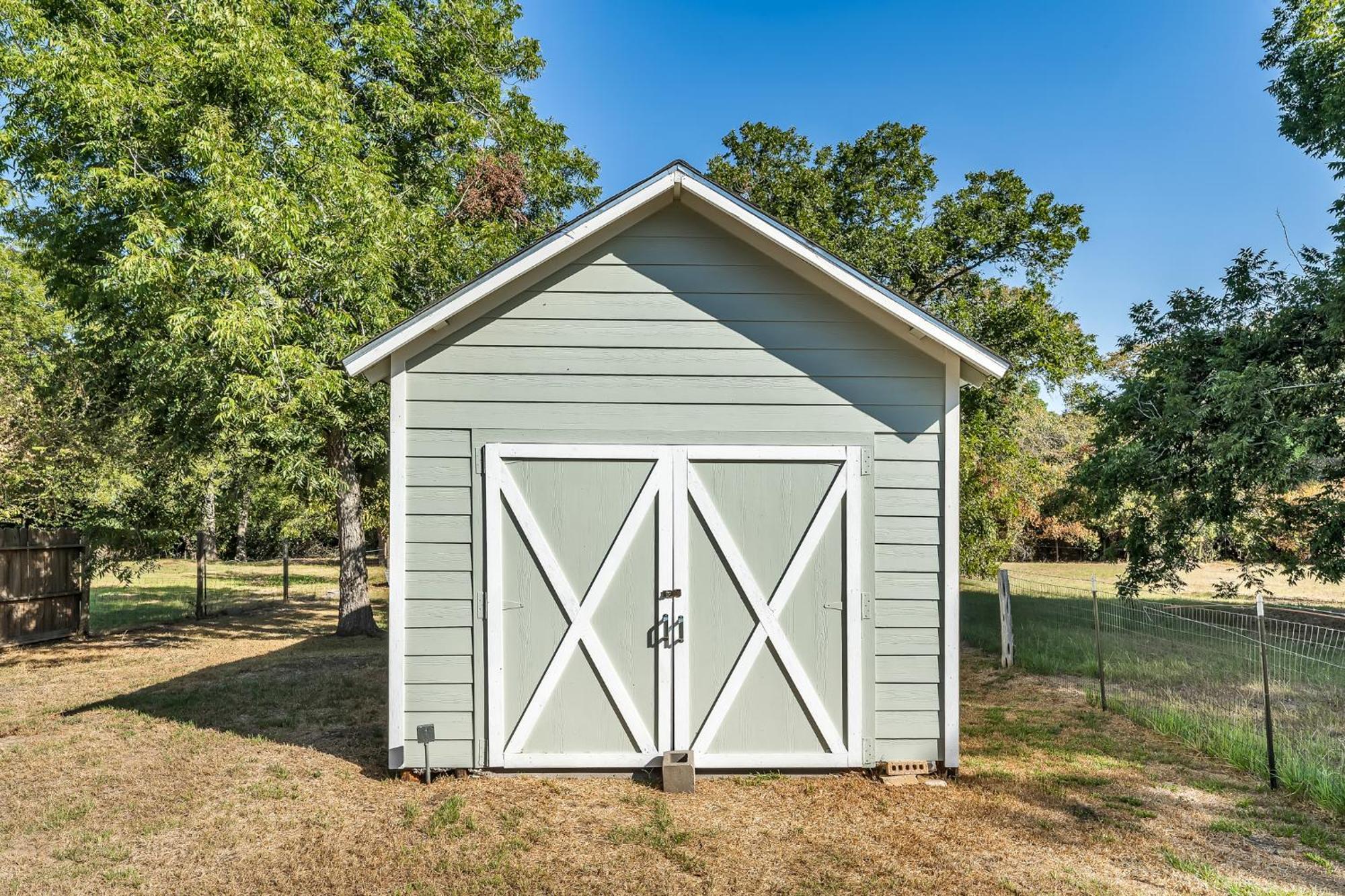 The Green Emerald Brenham Exterior photo